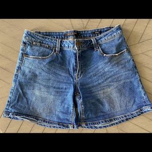 Max Jeans: Shorts